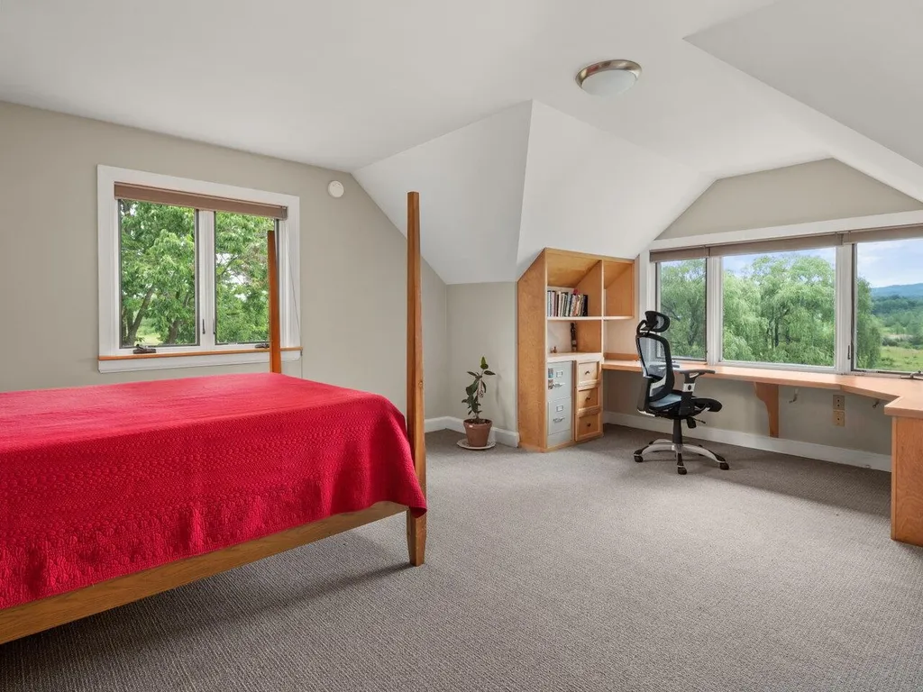 1702 Leavensworth Road Hinesburg VT 05461