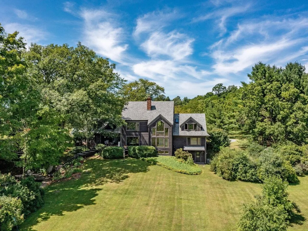 1702 Leavensworth Road Hinesburg VT 05461