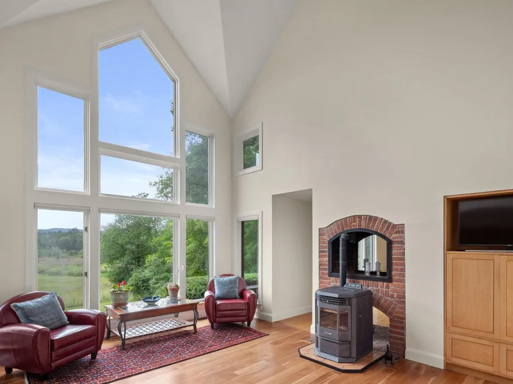 1702 Leavensworth Road Hinesburg VT 05461