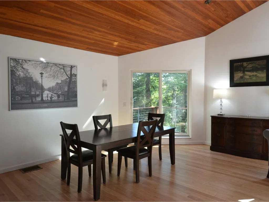 462 Pine Shore Drive Hinesburg VT 05461