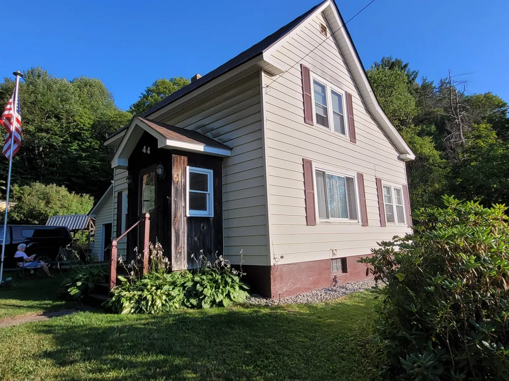 44 Sterling Hill Road Barre Town VT 05670