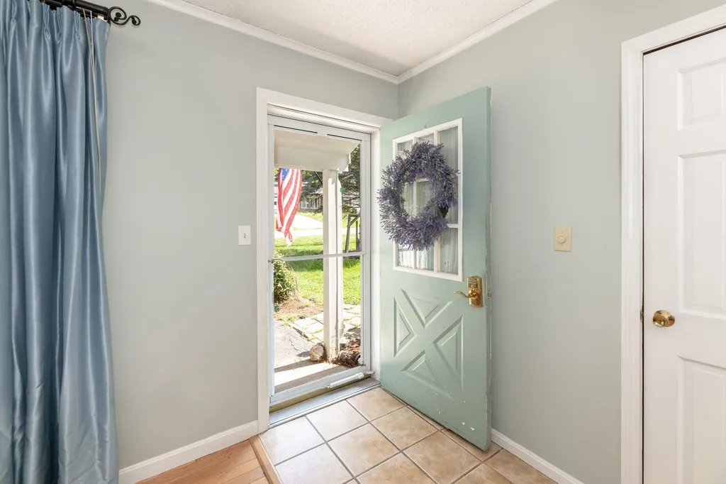211 Lynnewood Road Laconia NH 03246