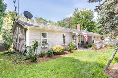 211 Lynnewood Road Laconia NH 03246