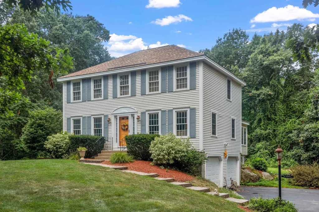 11 Diamond Drive Derry NH 03038