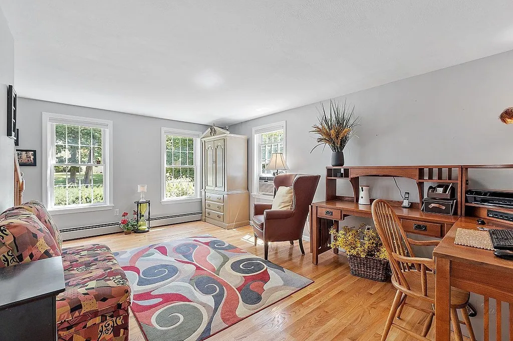 11 Diamond Drive Derry NH 03038