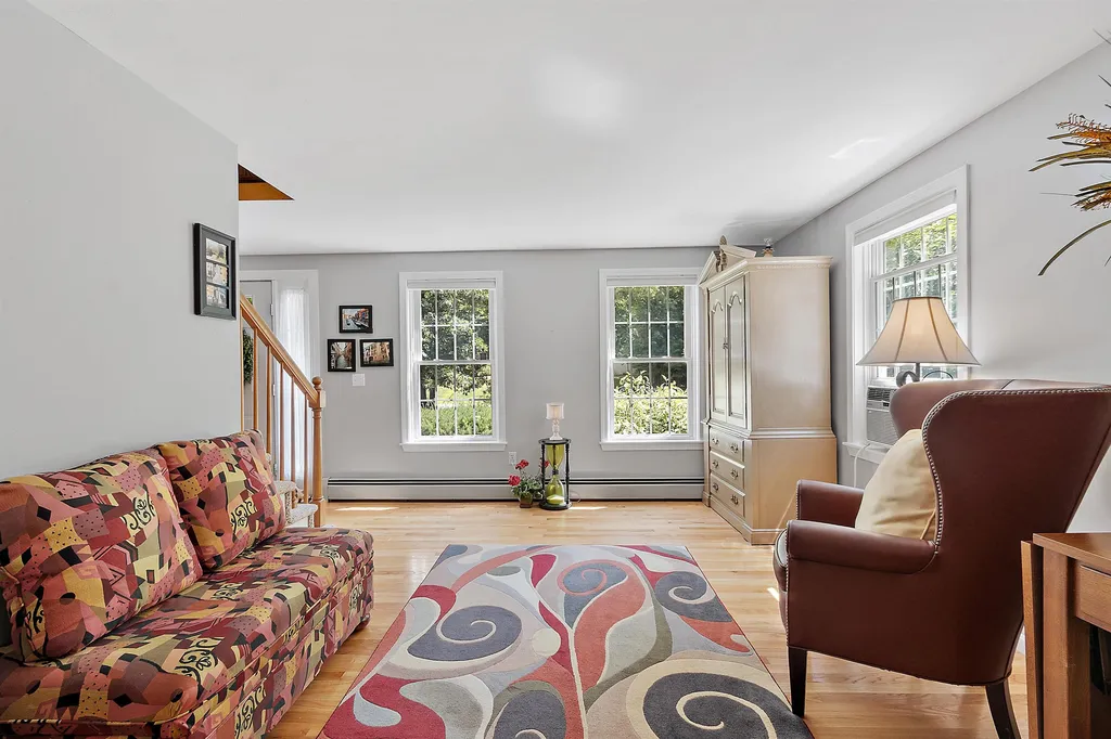 11 Diamond Drive Derry NH 03038