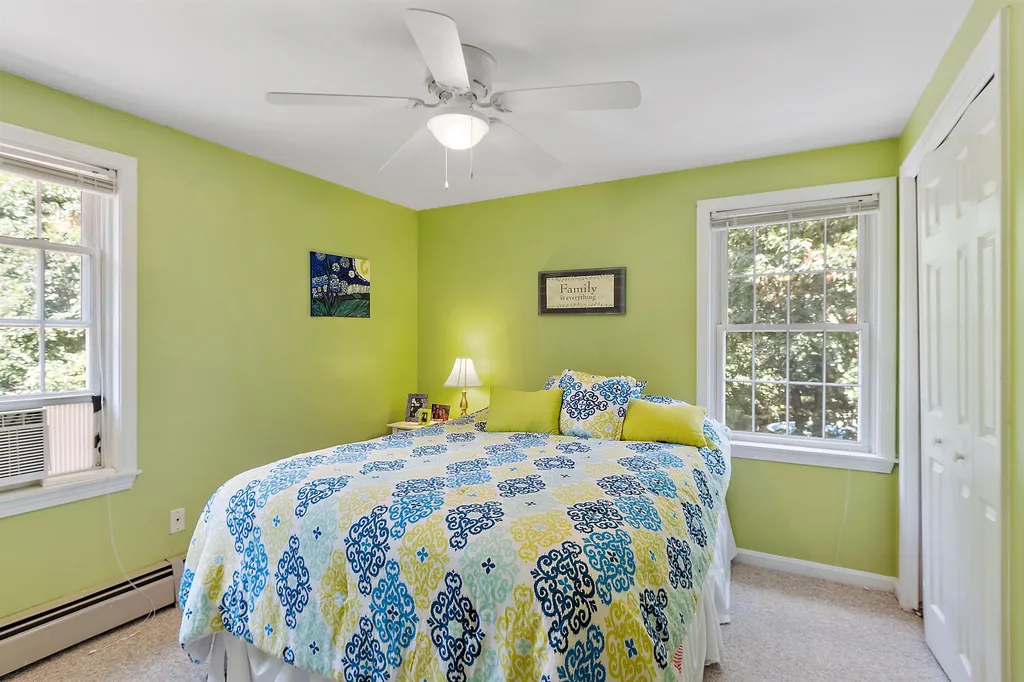 11 Diamond Drive Derry NH 03038
