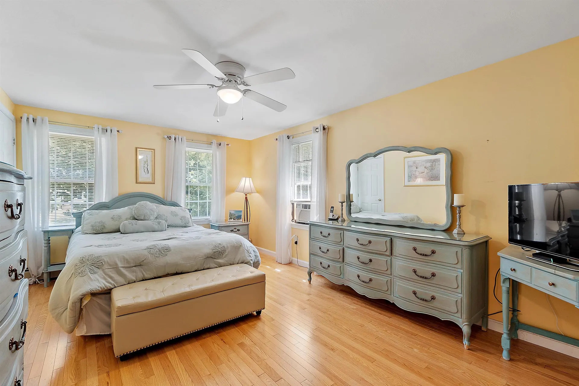 11 Diamond Drive Derry NH 03038