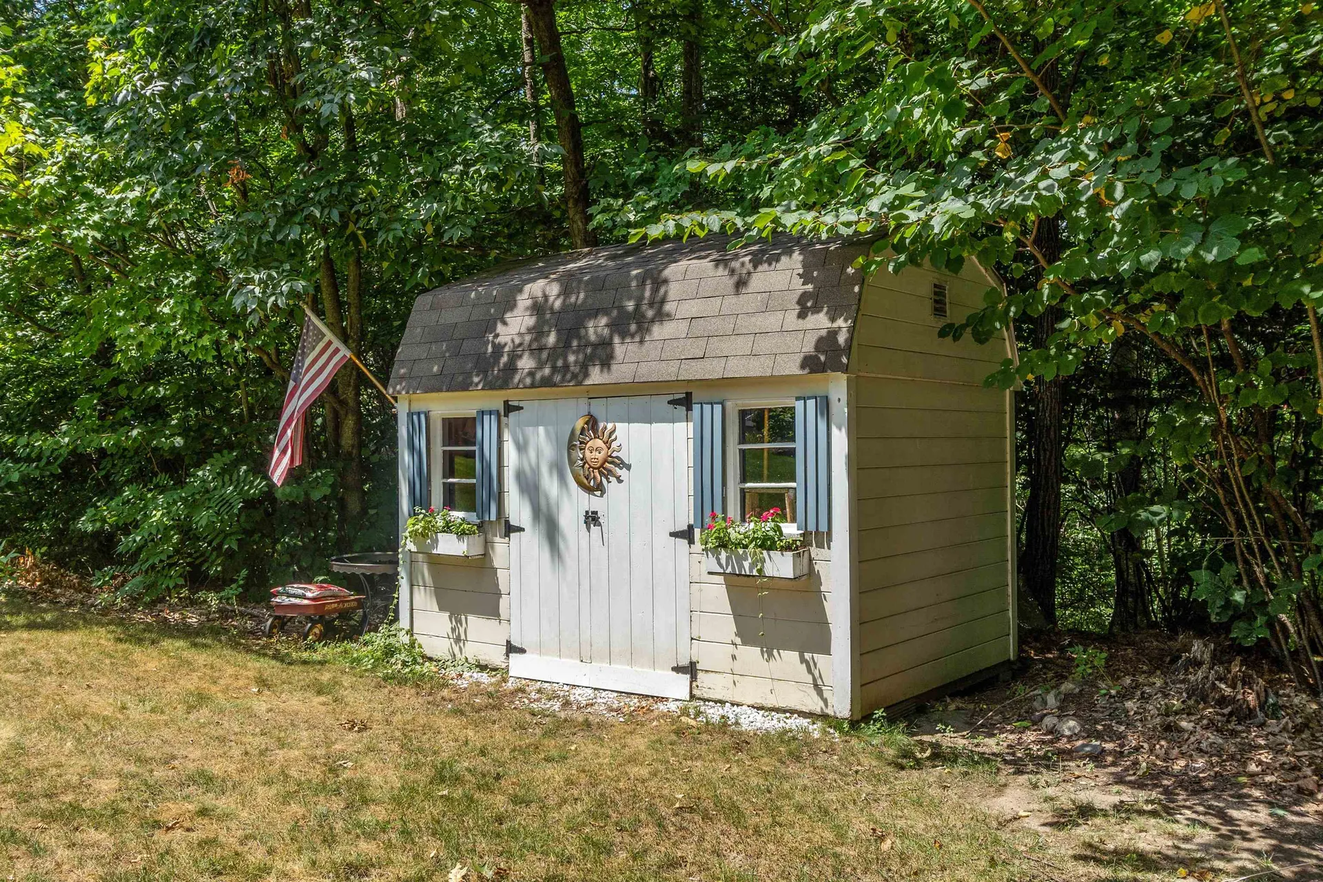 11 Diamond Drive Derry NH 03038
