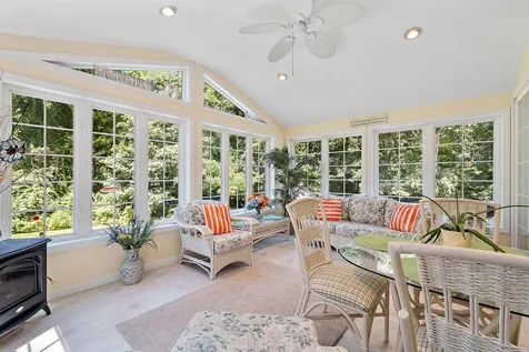 11 Diamond Drive Derry NH 03038