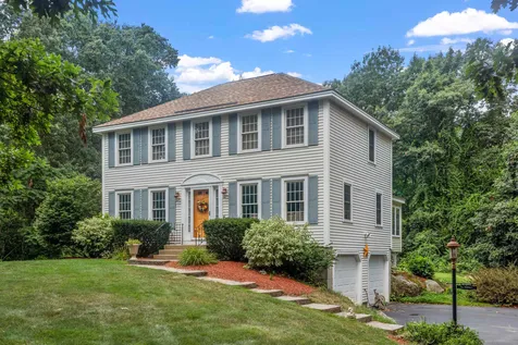 11 Diamond Drive Derry NH 03038