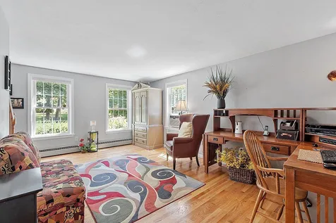 11 Diamond Drive Derry NH 03038