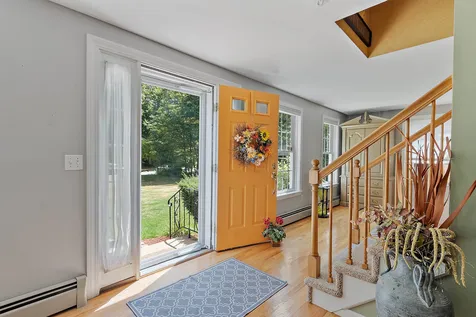 11 Diamond Drive Derry NH 03038