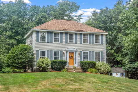 11 Diamond Drive Derry NH 03038