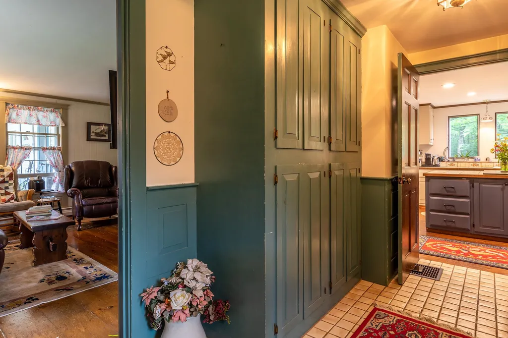 731 South Perry Road Barnard VT 05031