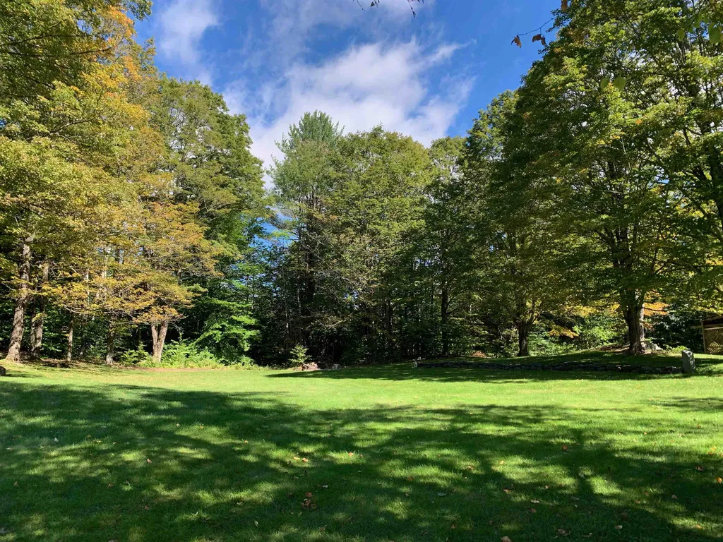 731 South Perry Road Barnard VT 05031