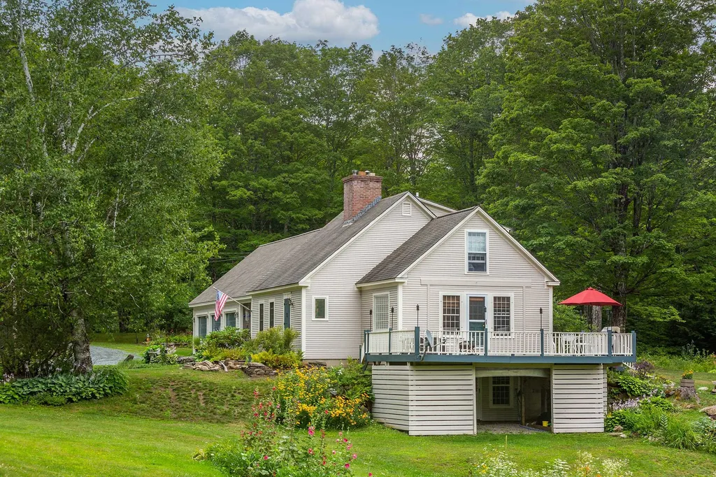 731 South Perry Road Barnard VT 05031