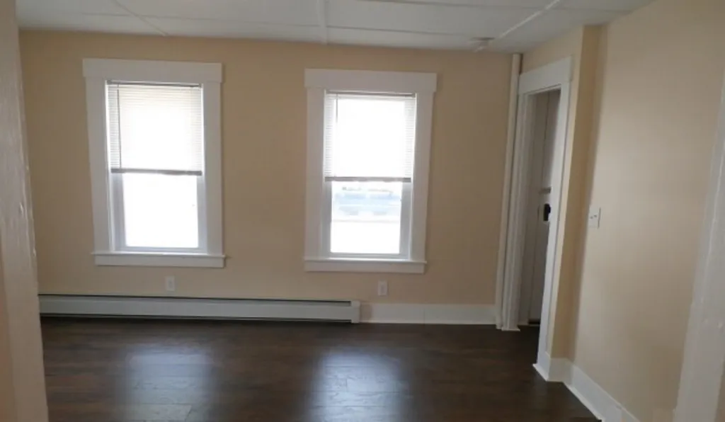 25 River Street Hillsborough NH 03244
