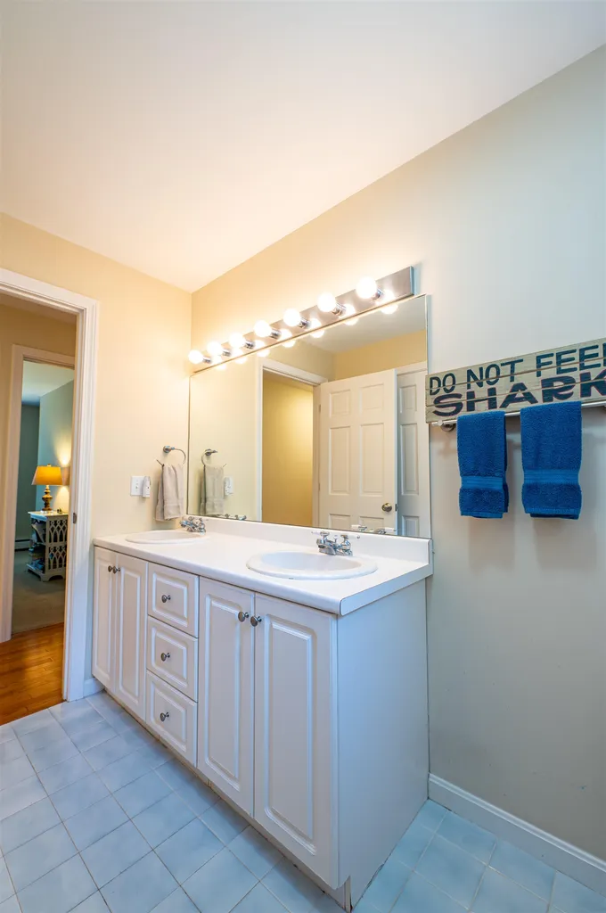 3 Munsey Drive Hampton NH 03842