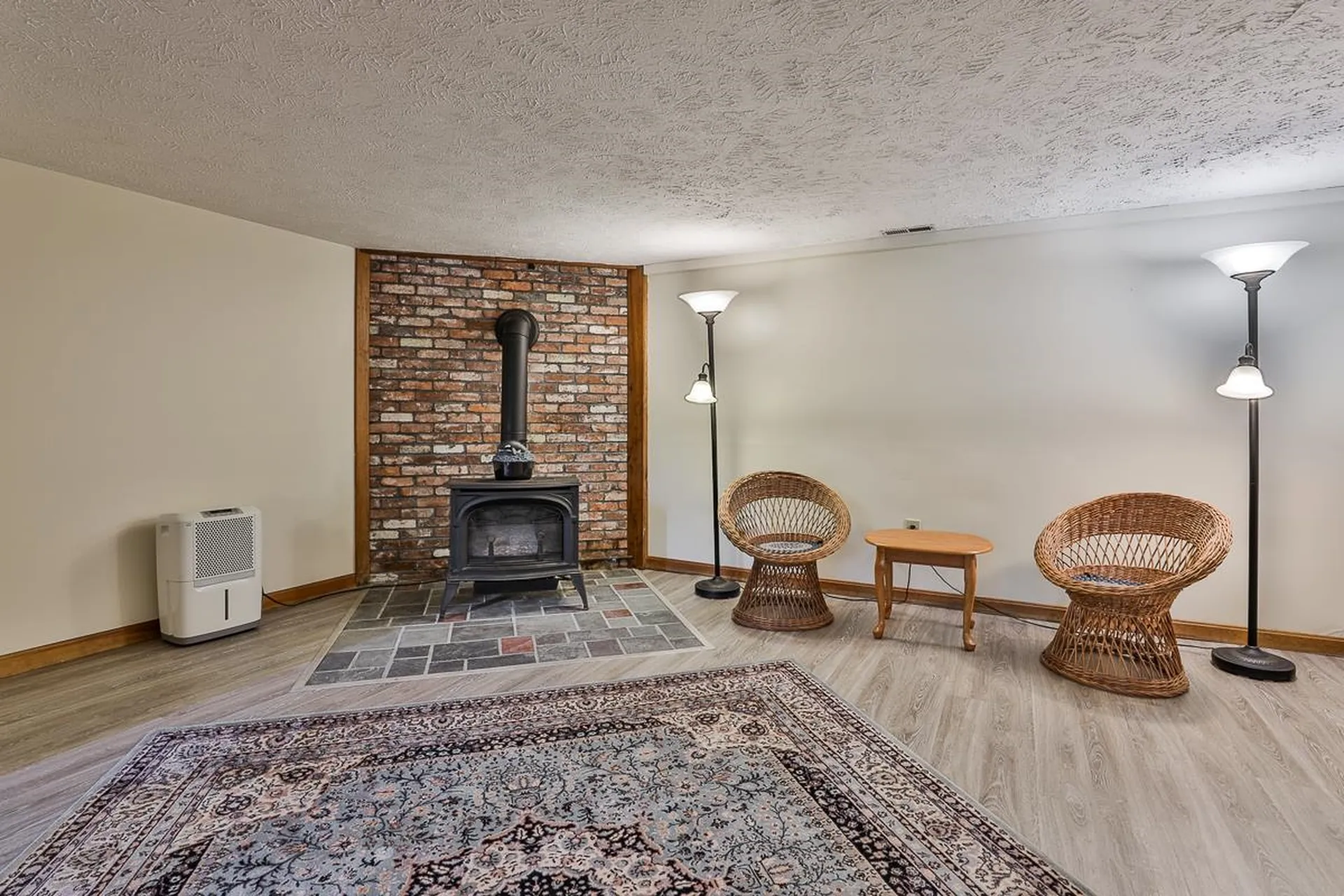 7a Kingston Way Hudson NH 03051
