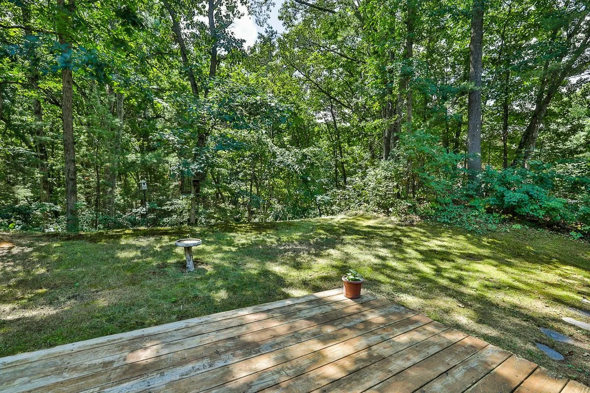 7a Kingston Way Hudson NH 03051