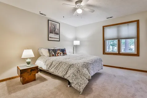 7a Kingston Way Hudson NH 03051