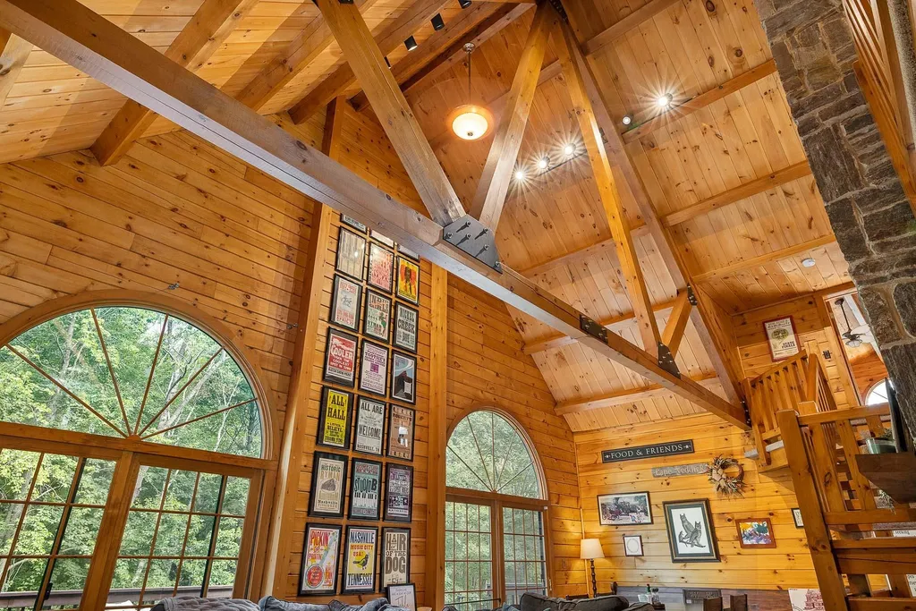 40 Pine Mountain Road York ME 03902