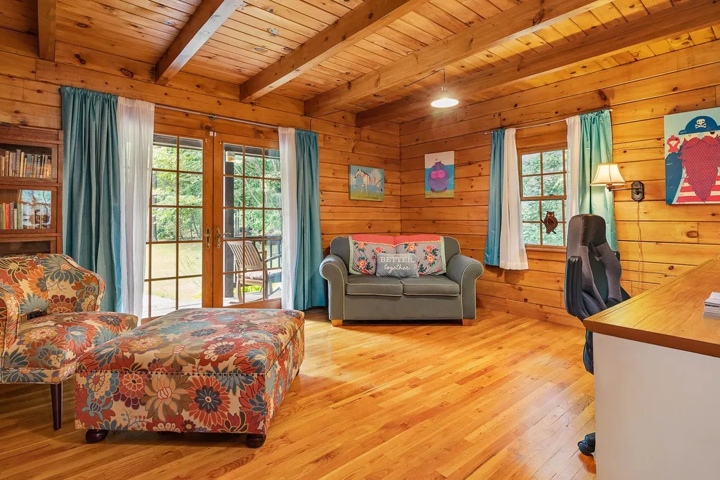 40 Pine Mountain Road York ME 03902