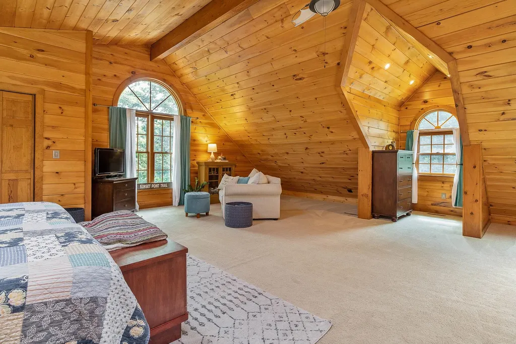 40 Pine Mountain Road York ME 03902