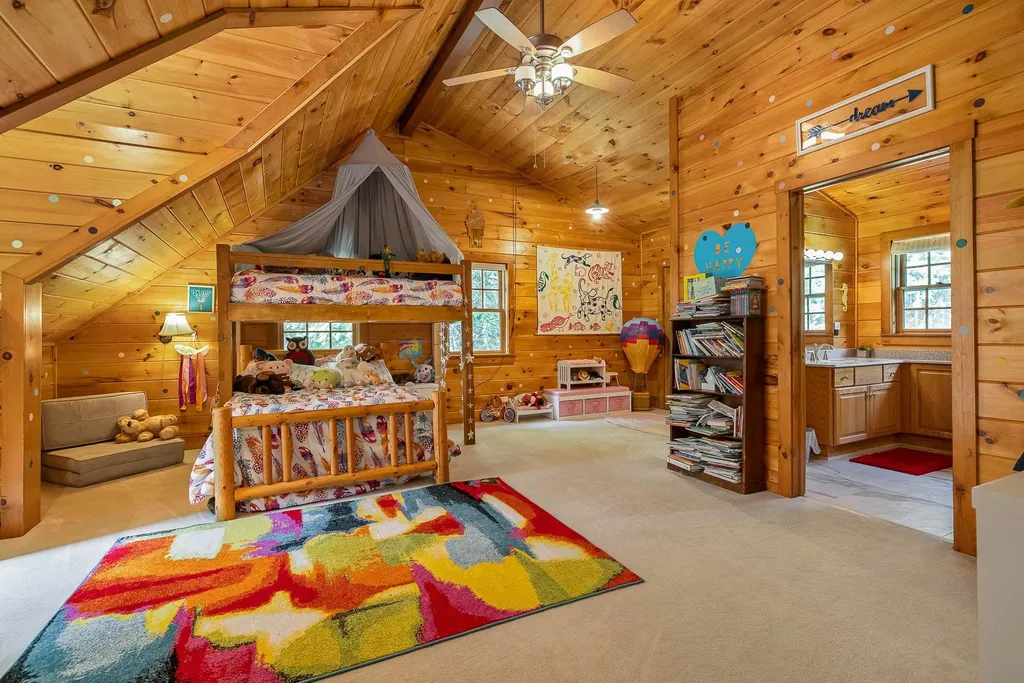 40 Pine Mountain Road York ME 03902