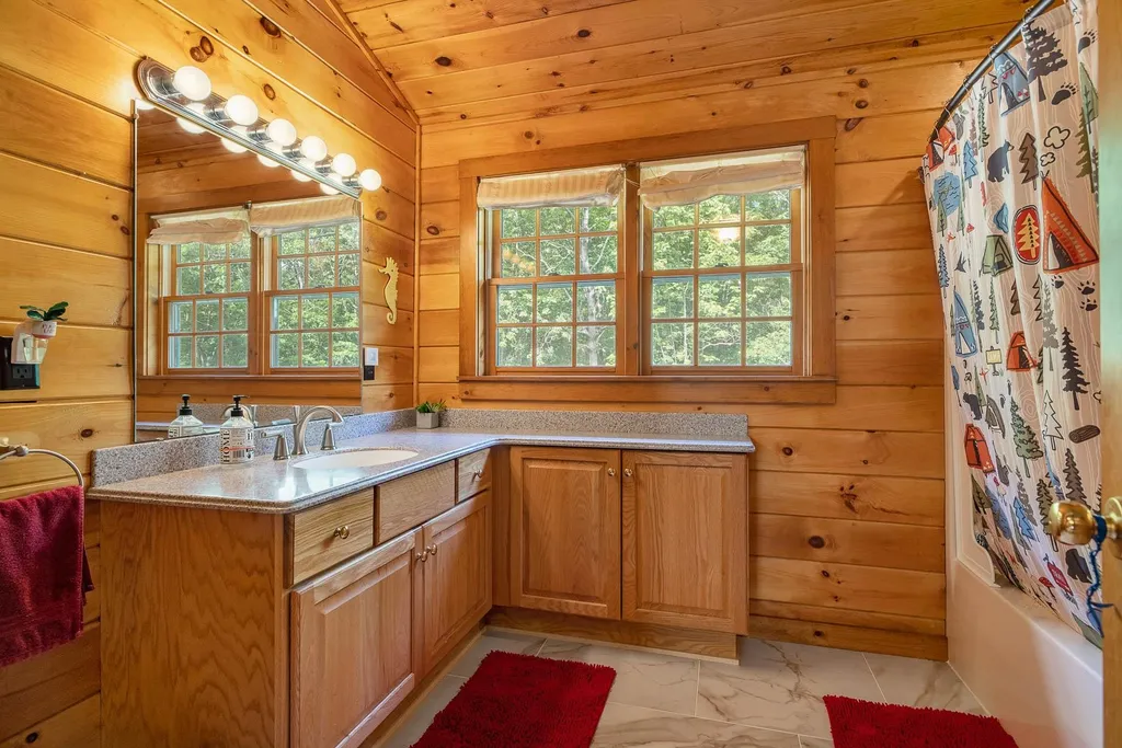 40 Pine Mountain Road York ME 03902