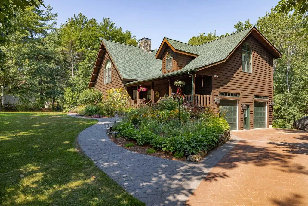40 Pine Mountain Road York ME 03902