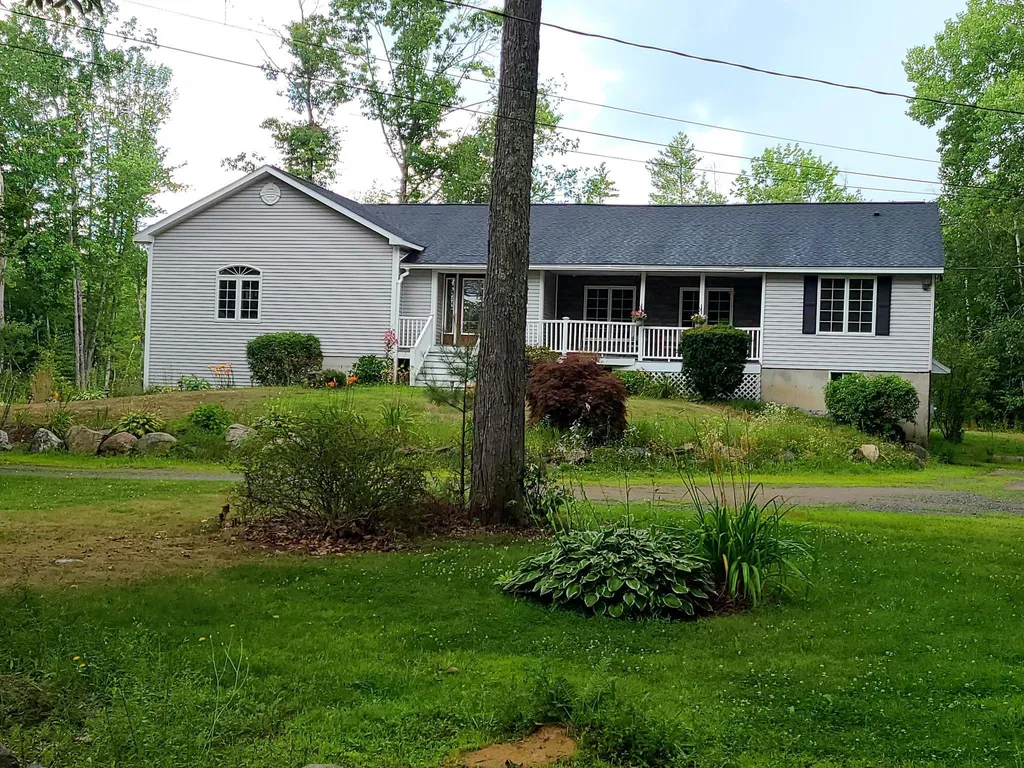 7020 Pleasant Street Extension Loudon NH 03307