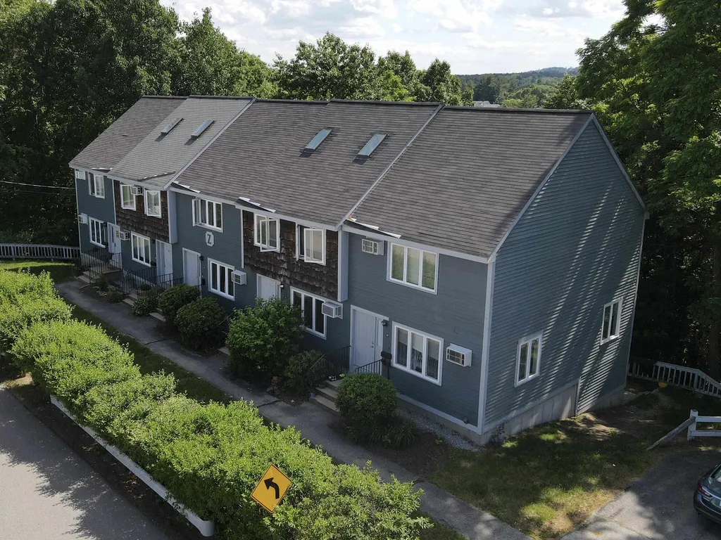 20 Auclair Avenue Manchester NH 03102