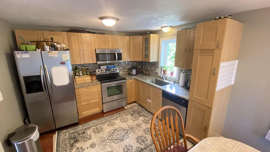 20 Auclair Avenue Manchester NH 03102