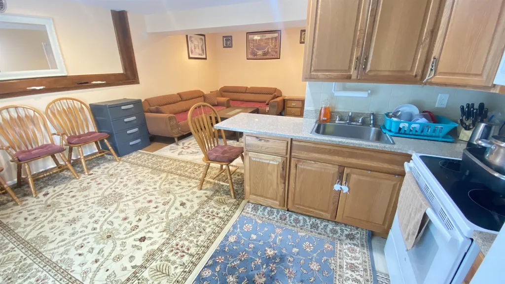 20 Auclair Avenue Manchester NH 03102