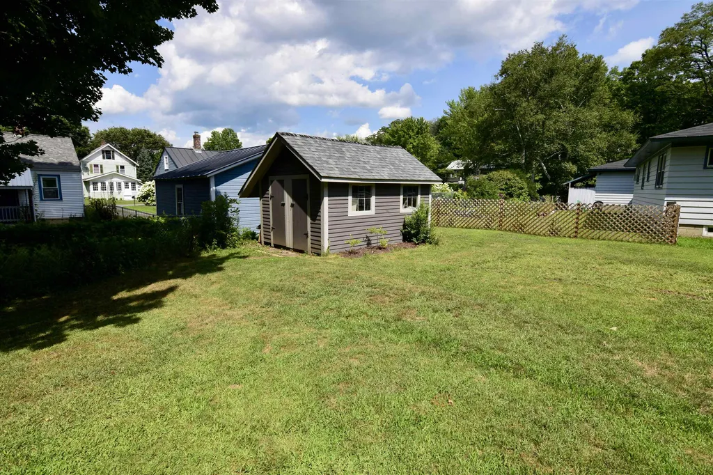 7 Fairview Avenue Windsor VT 05089