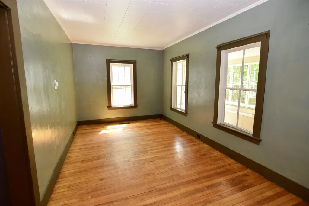 7 Fairview Avenue Windsor VT 05089