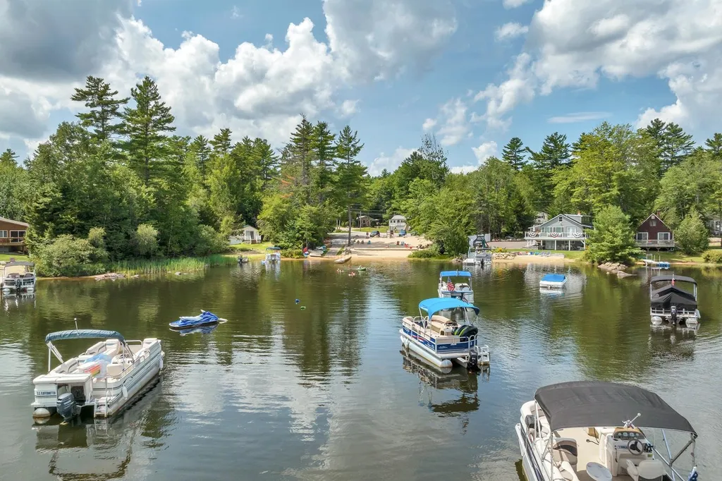 9 Karen Road Middleton NH 03887