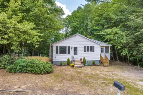 9 Karen Road Middleton NH 03887