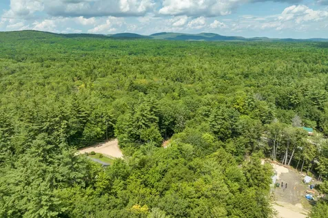 9 Karen Road Middleton NH 03887