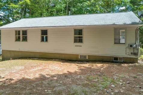 9 Karen Road Middleton NH 03887