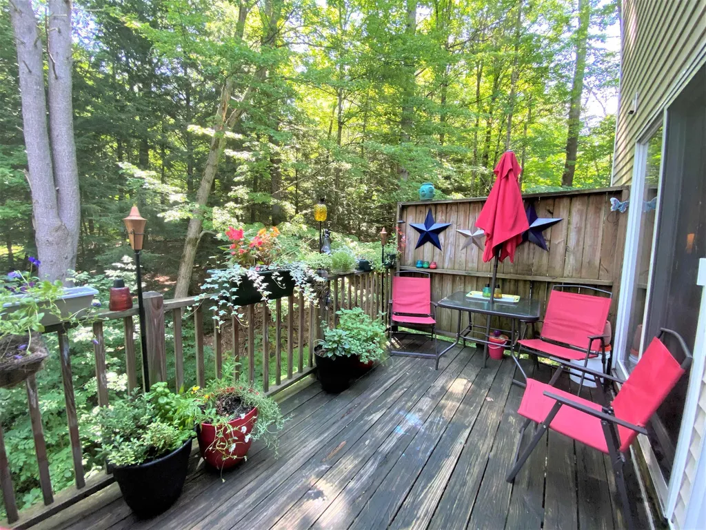 10 Monarch Lane Claremont NH 03743