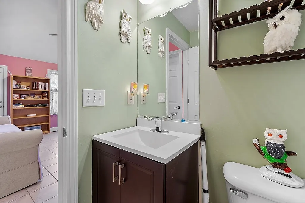22 Phillips Pond Drive Sandown NH 03873
