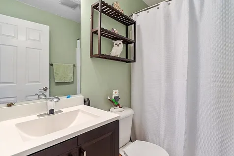 22 Phillips Pond Drive Sandown NH 03873