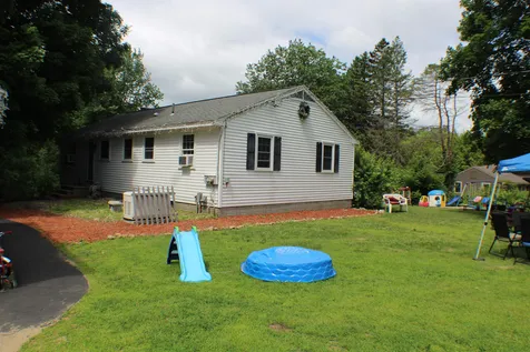 706 Eley Lane Pembroke NH 03275