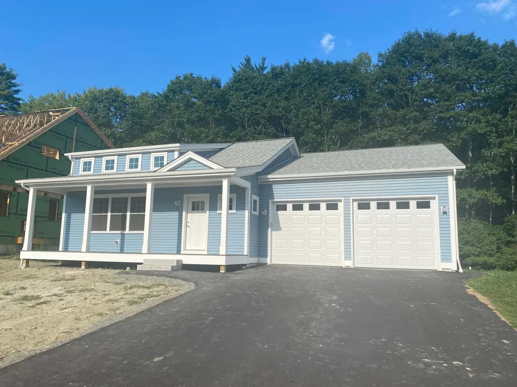46 Dogwood Circle Lebanon NH 03784