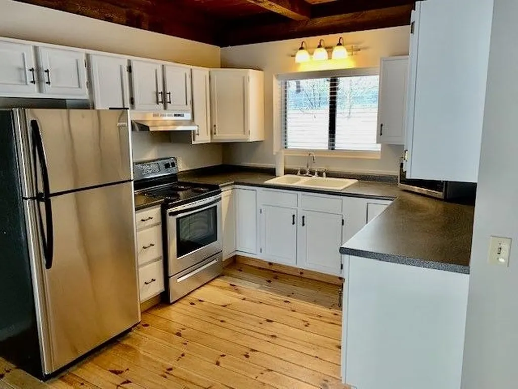111 Alden Partridge Road Hartford VT 05059