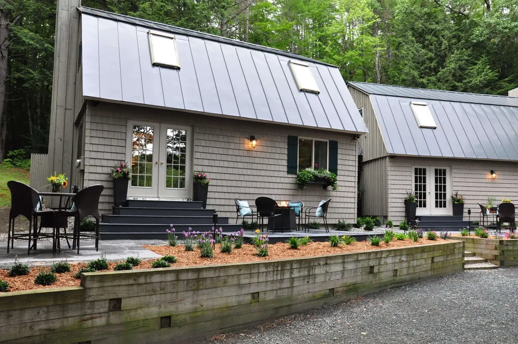 111 Alden Partridge Road Hartford VT 05059