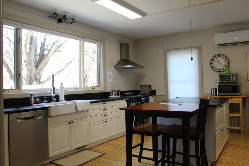 6 Knox Hill Road Orwell VT 05760